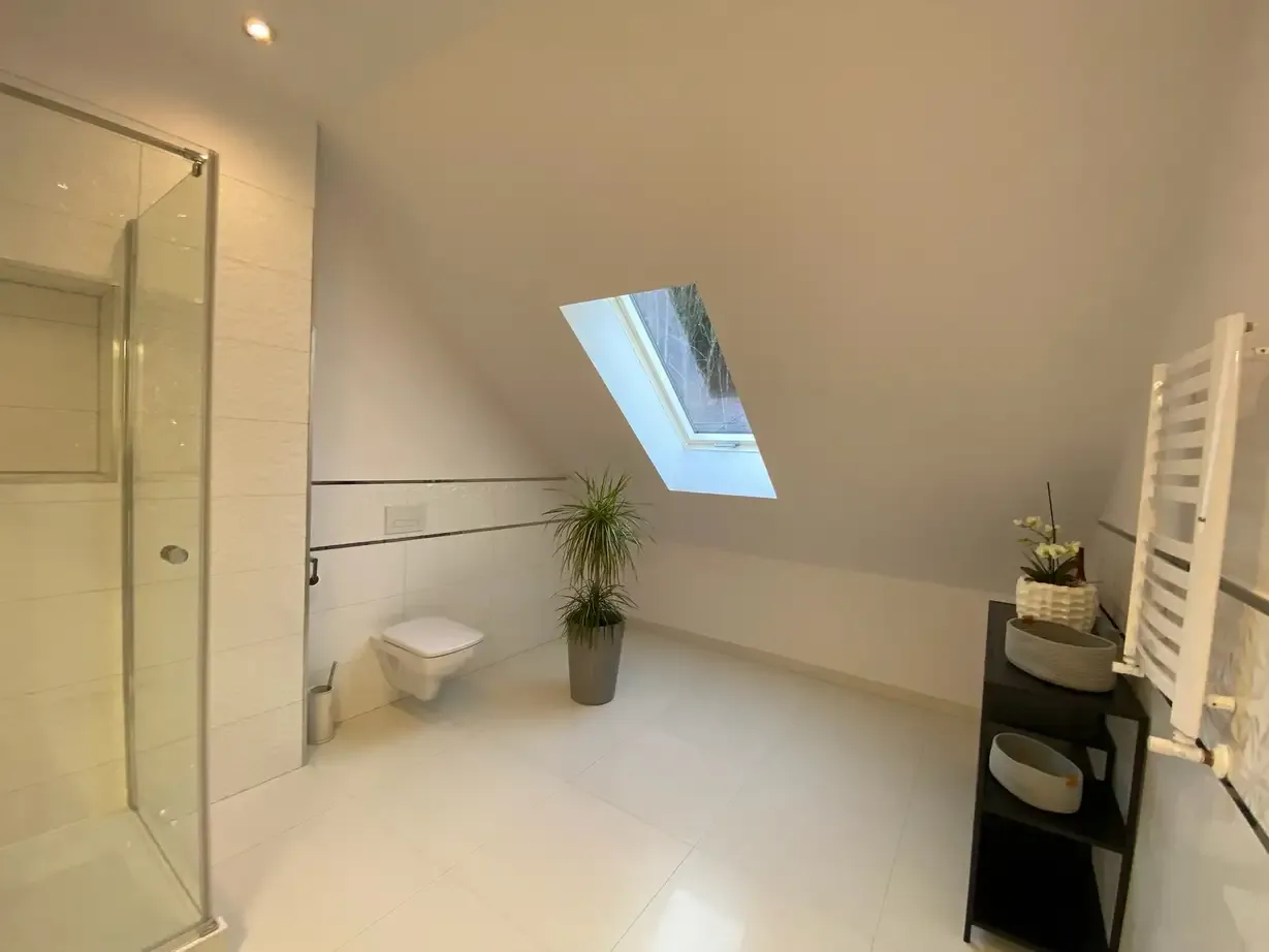 Bathroom wide