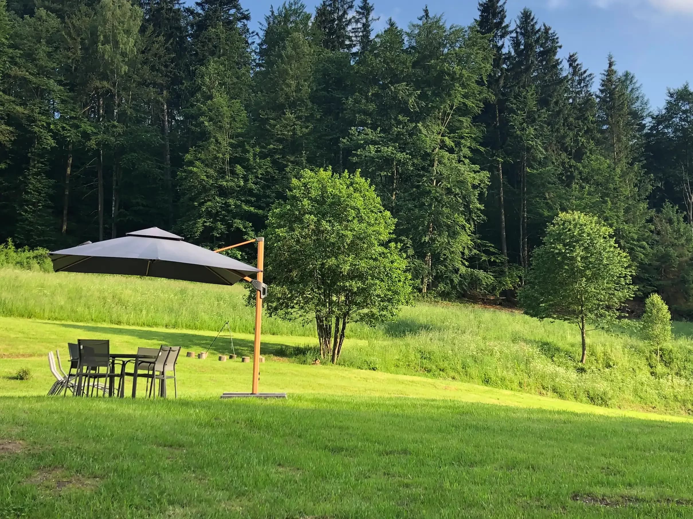 Garden surrounding Arnika Apartamenty