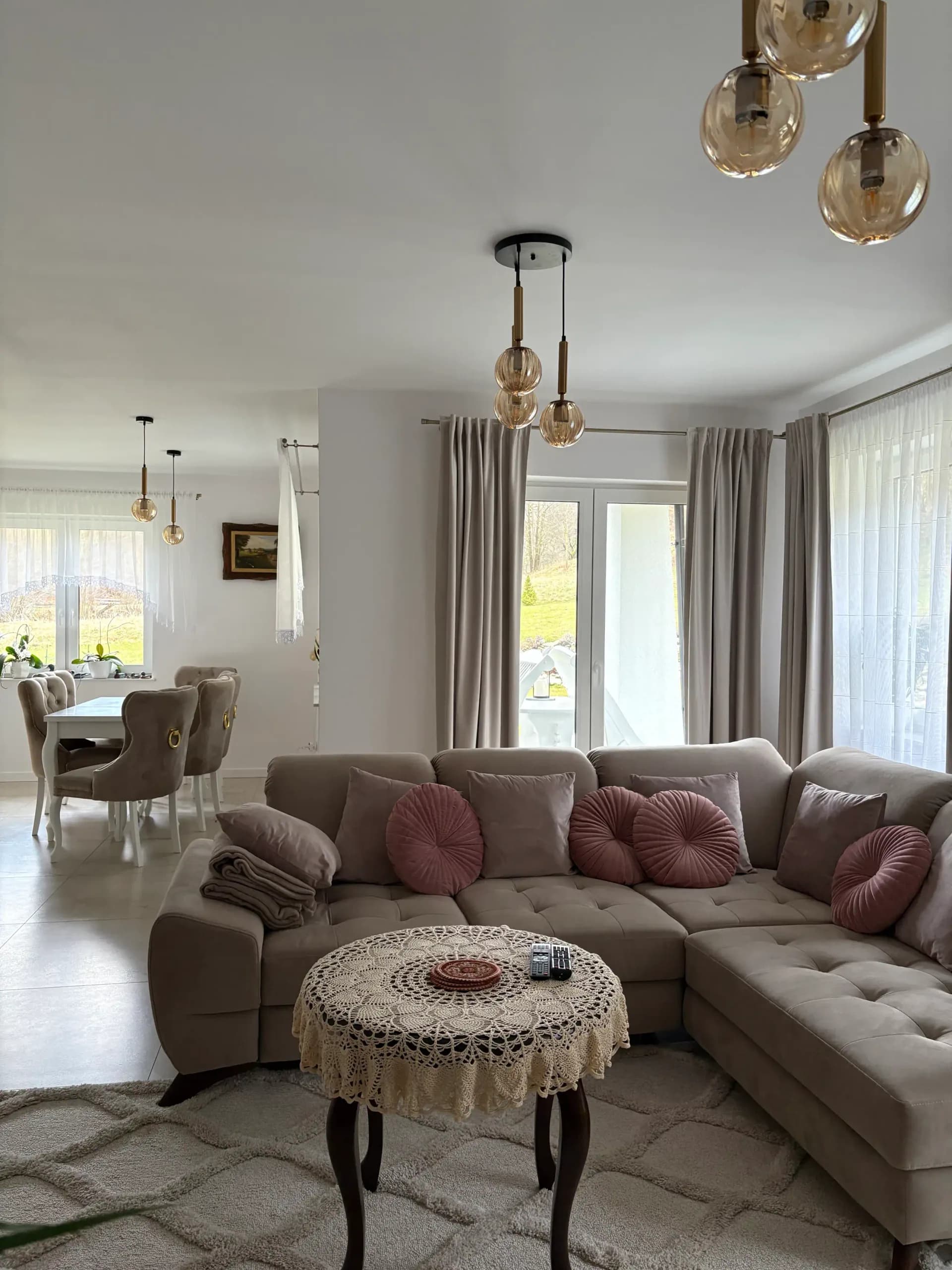 Living dining